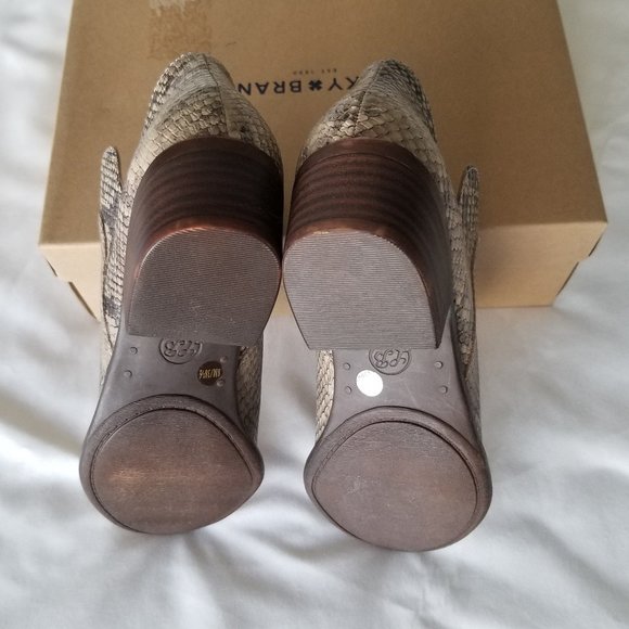 NIB LUCKY BRAND BRINTLY ANKLE BOOTIE WATERPROOF SNAKE PRINT EMBOSSED LEATHER 8 - Picture 11 of 12